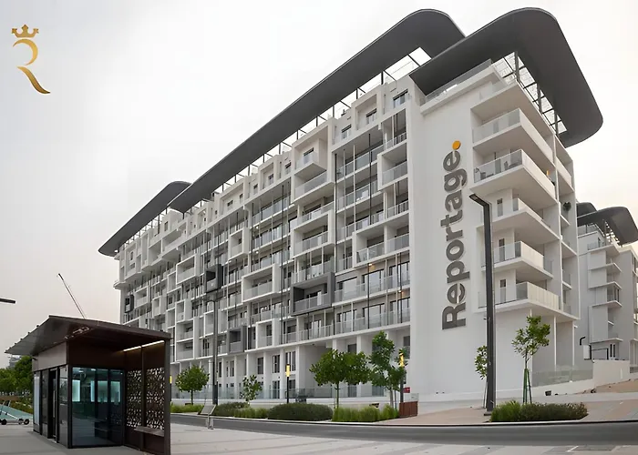 Refined 2Br Escape With Pool And Parking - Masdar