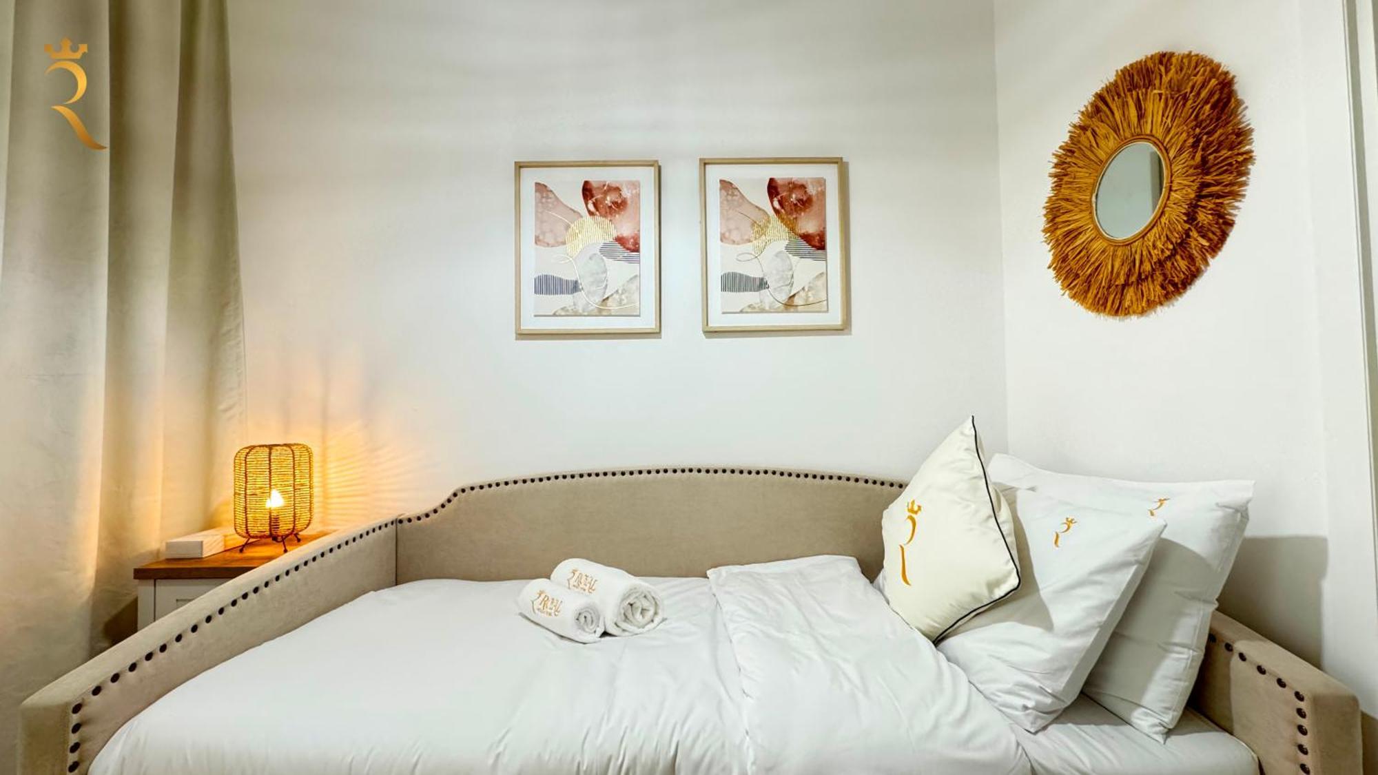 Refined 2br Escape With Pool And Parking - Masdar Appartamento Abu Dhabi