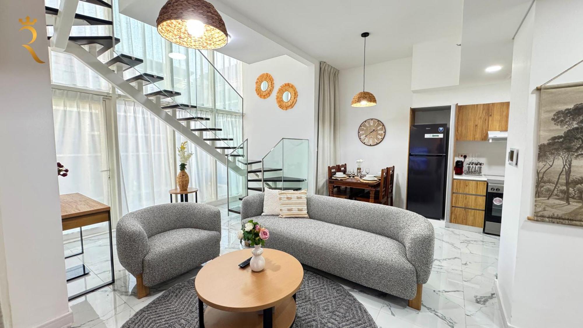Appartamento Refined 2br Escape With Pool And Parking - Masdar *
